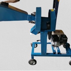 CHOPPER MACHINE C/W 6.5HP GIANT ENGINE