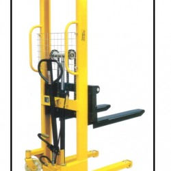 HAND HYDRAULIC STACKER 1 TON
